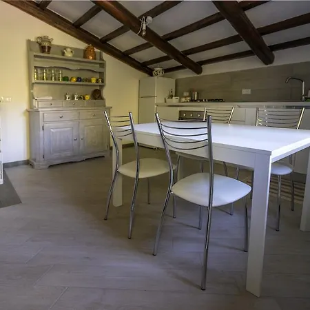 Podere San Michele Кампилья-Мариттима